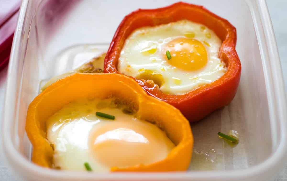 Baked Eggs in Bell Pepper Rings