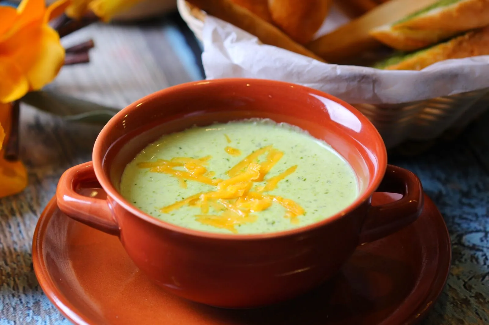 Creamy Broccoli Cheddar Soup