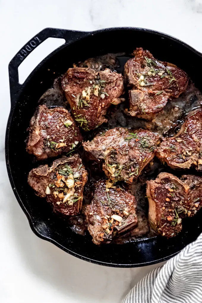 Garlic Rosemary Pan-Seared Lamb Chops