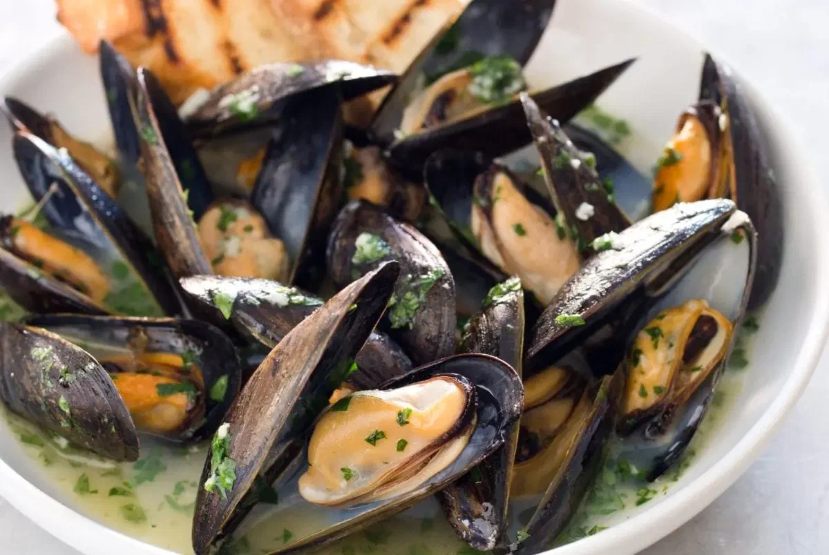 Garlic White Wine Mussels