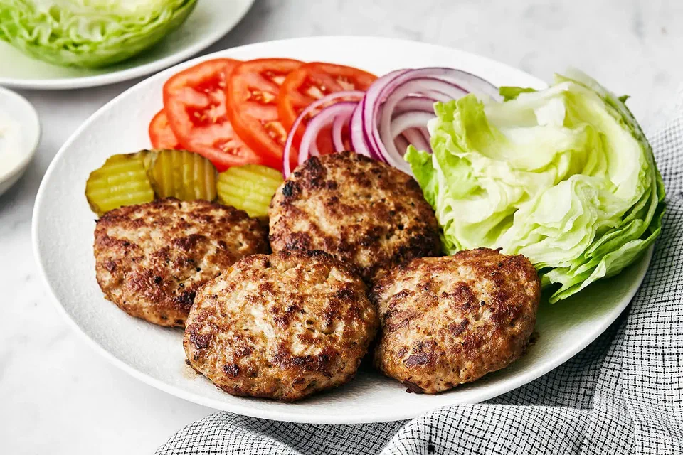 Juicy Skillet Turkey Burgers