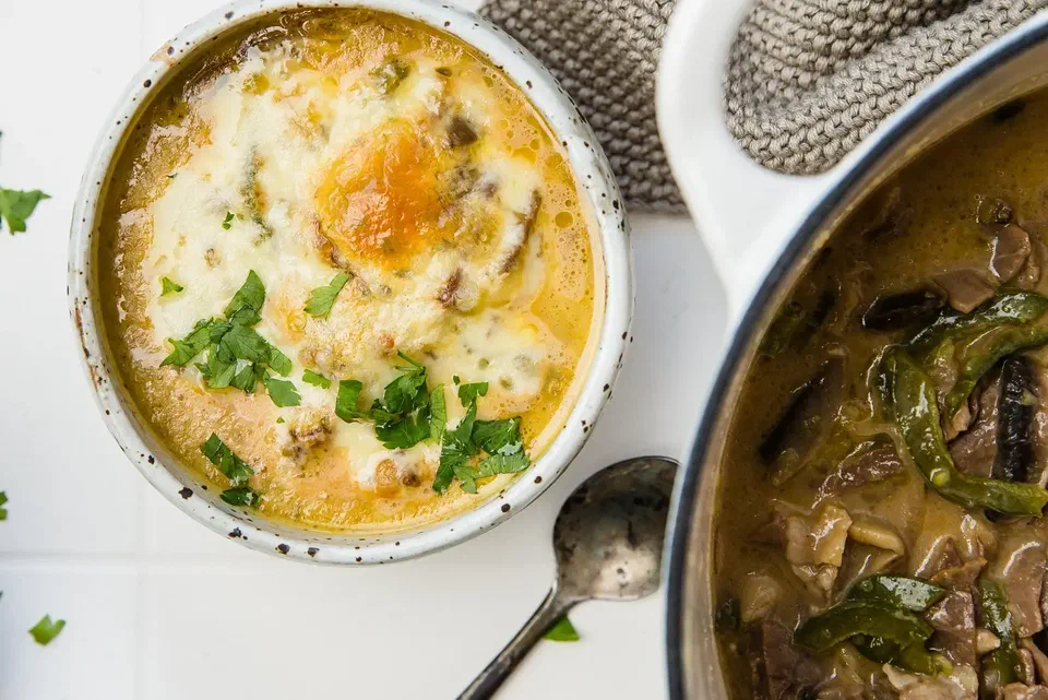 Keto Philly Cheesesteak Soup