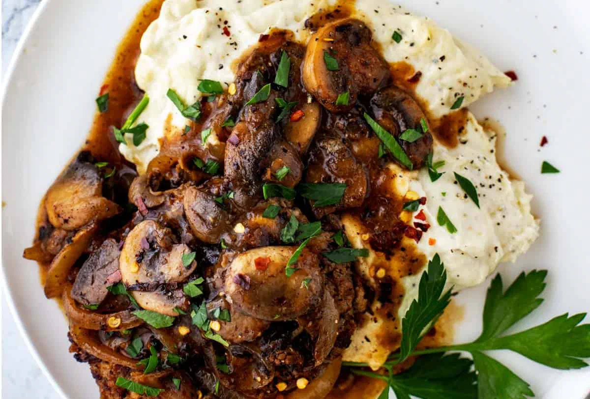 Keto Salisbury Steak with Mushroom Gravy