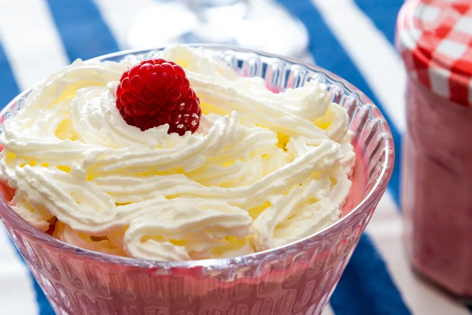 Raspberry Cheesecake Mousse