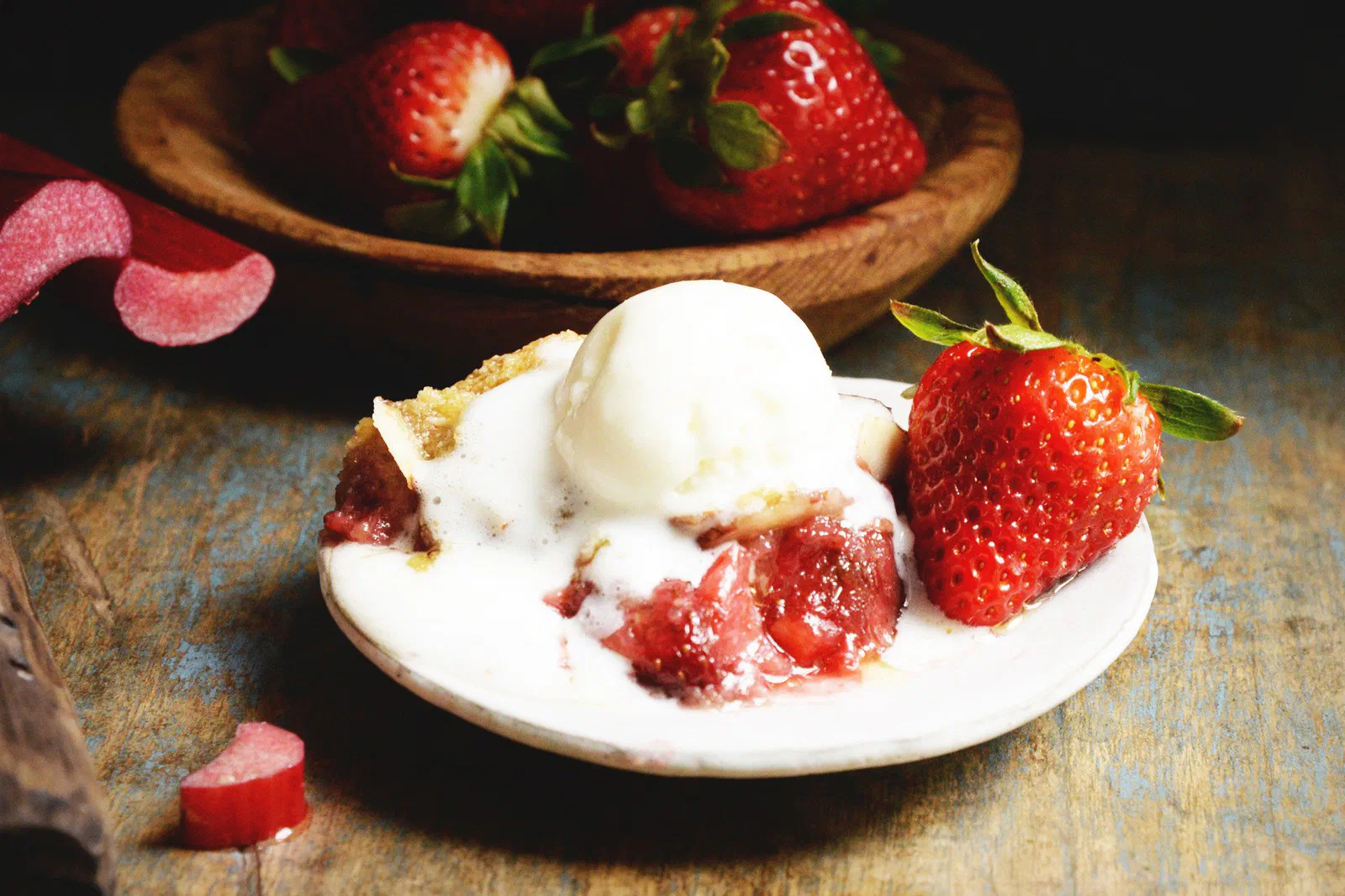 Strawberry Rhubarb Almond Crisp
