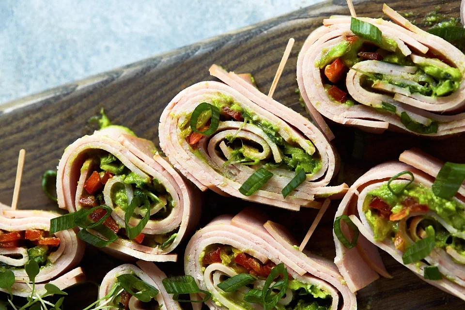 Turkey Avocado Roll-Ups
